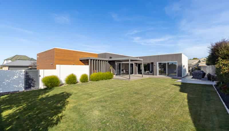 11 Saint Pauls Place, Burwood