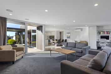11 Saint Pauls Place, Burwood