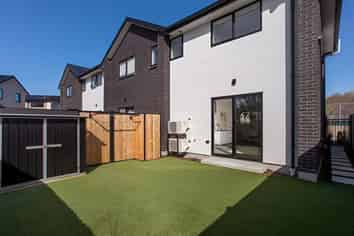 4/8 Matata Place, Christchurch Central