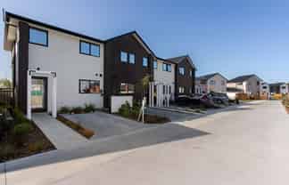 4/8 Matata Place, Christchurch Central