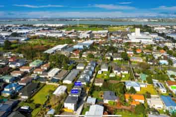 21F Grotto Street, Onehunga