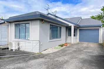 2/11 Harrington Avenue, Pukekohe