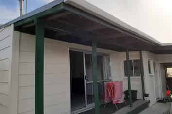 239 Botanical Road, Takaro