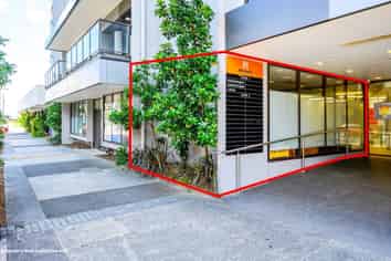 PRIME RETAIL/OFFICE SPACE IN MANUKAU
