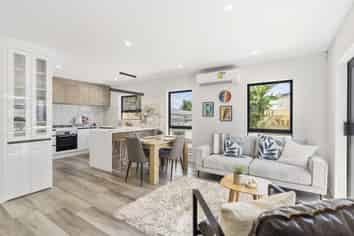 9/156 Coxhead Road, Wattle Downs