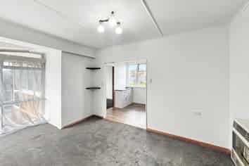 14 Belfast Place, Roslyn