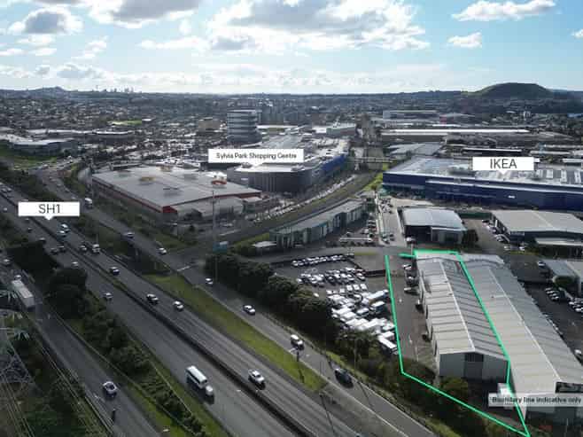 CBRE | High-Profile Warehouse