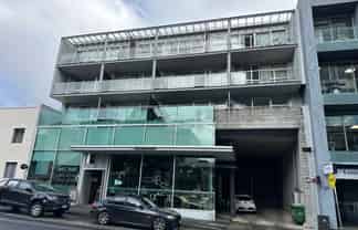 18/143 Carlton Gore Road, Newmarket