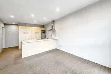 18/143 Carlton Gore Road, Newmarket