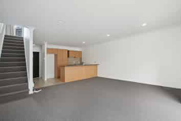 8B/13 Harrison Road, Mount Wellington