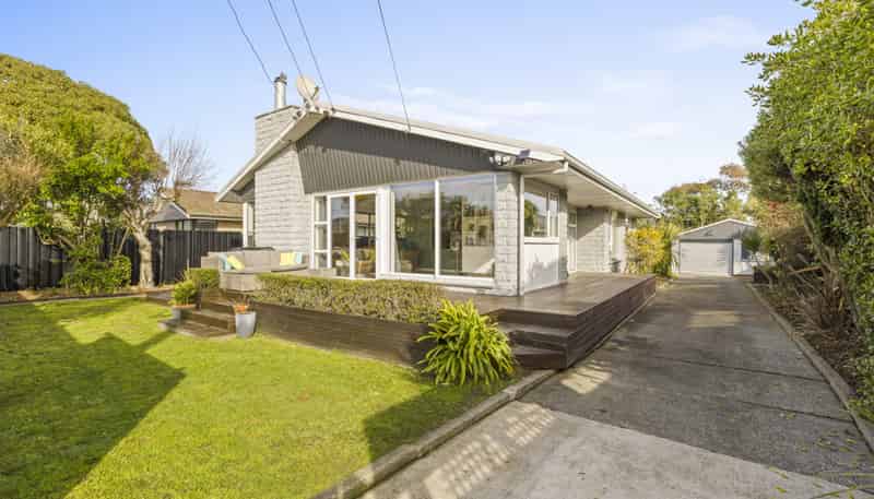 16 Malta Crescent, South New Brighton
