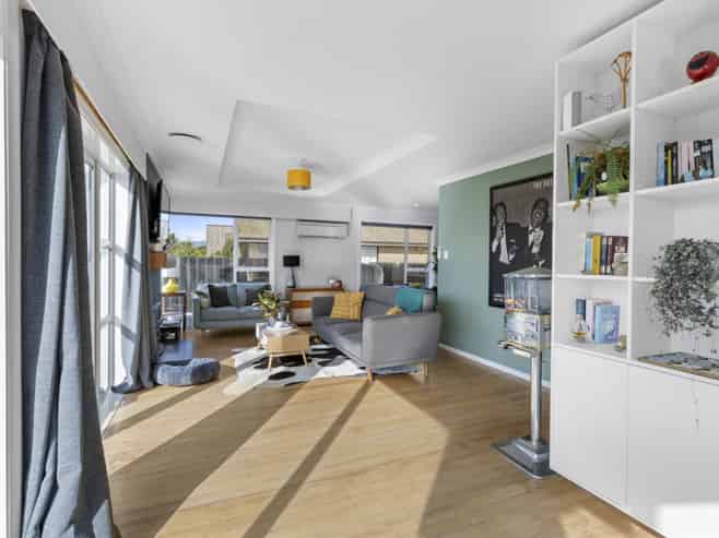 16 Malta Crescent, South New Brighton