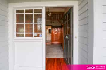 21 Thoreau Street, Concord
