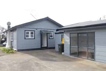 12 Miro Road, Mangere Bridge