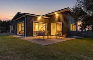 11 Maury Place, FOXTON