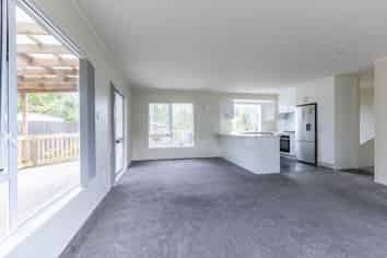 115 Athena Drive, Totara Vale