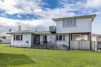 1 Jull Crescent, Waipukurau