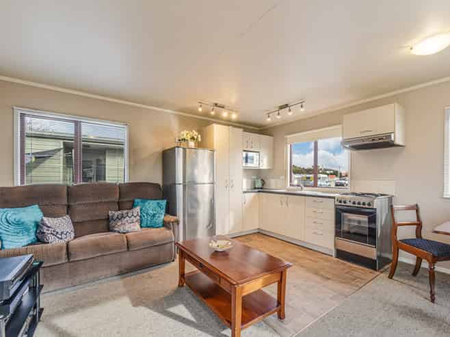 P19/70 Beach Road, Tahunanui