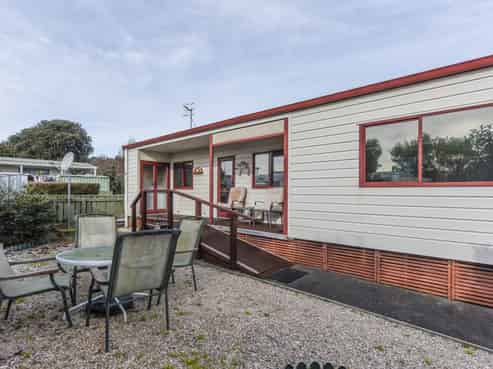 P19/70 Beach Road, Tahunanui