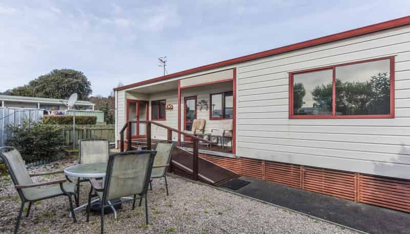P19/70 Beach Road, Tahunanui