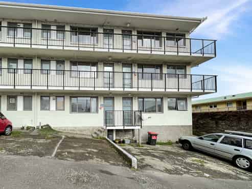 2/4 Derby Street, Mount Victoria