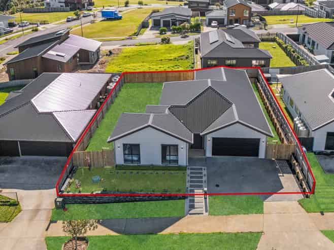 16 Okohaka Avenue, Glenbrook