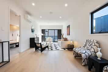 69B Chivalry Road, Glenfield