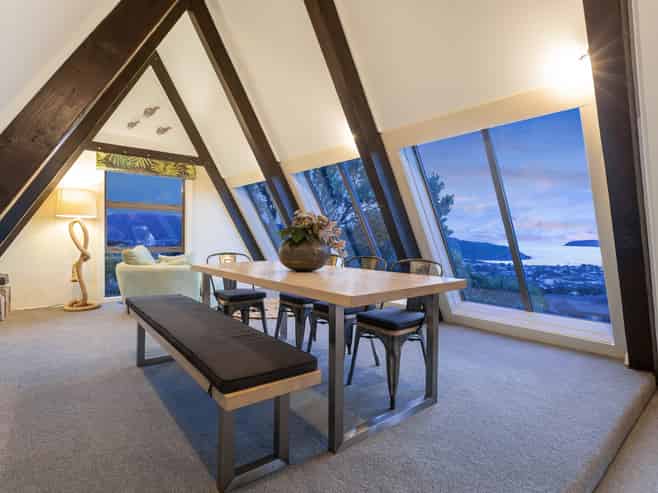 112 Gloaming Hill, Titahi Bay