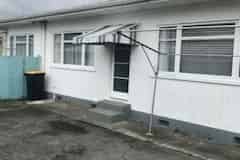 2/12 Golf Road, Tahunanui