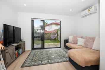 30 Timata Lane, Favona