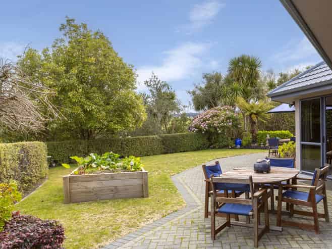 140 Lakewood Drive, Nukuhau