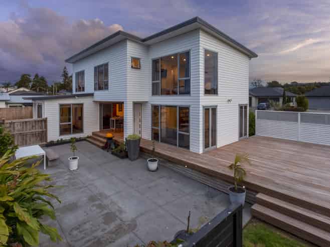 7 Mill Grove, Riverhead