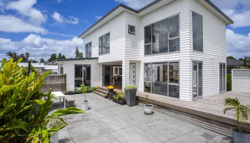 7 Mill Grove, Riverhead