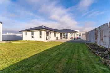 16 Thomas Street, Temuka