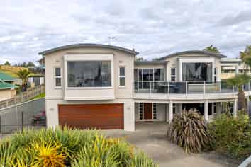 26 Anchorage Grove, Coastlands