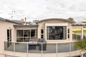 26 Anchorage Grove, Coastlands