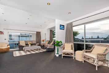 26 Anchorage Grove, Coastlands