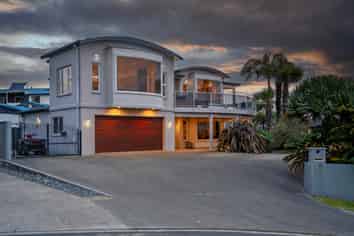 26 Anchorage Grove, Coastlands