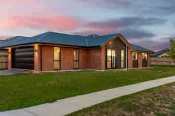 2 Jasmine Street, Ravenswood