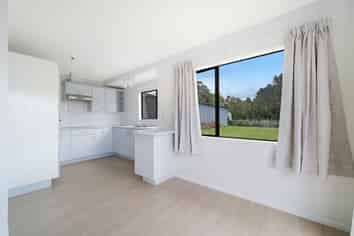 30 Meryl Avenue, Kumeu