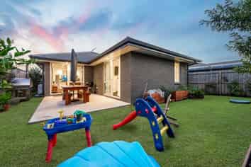 16 Tomairangi Crescent, Pukekohe