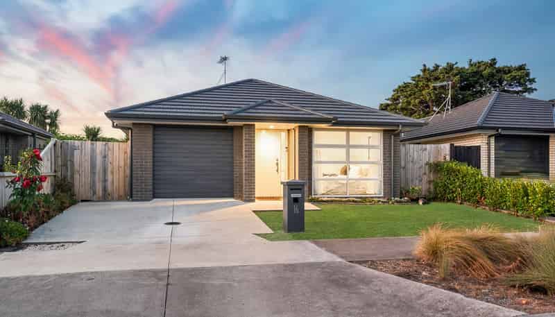 16 Tomairangi Crescent, Pukekohe