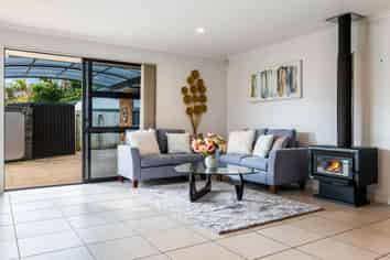 20 Barbados Way, One Tree Point