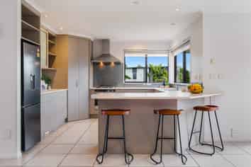20 Barbados Way, One Tree Point