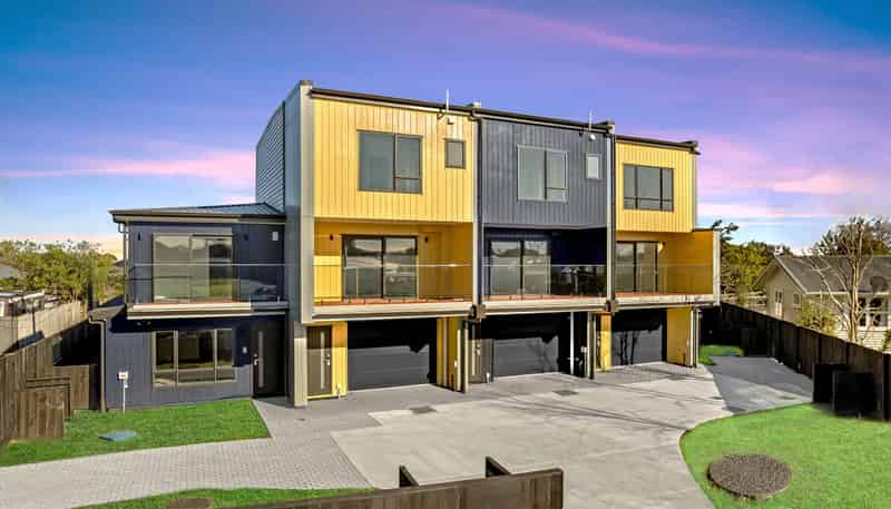 4/10 White Road, Manurewa