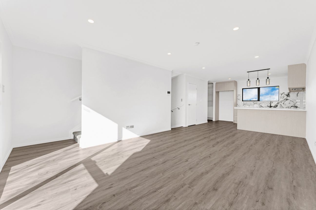 Sunny, Spacious and Move In Ready! - Bild 3