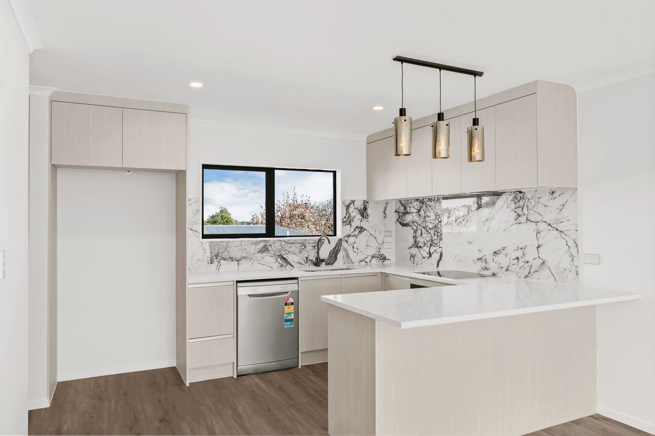 Sunny, Spacious and Move In Ready! - Bild 2