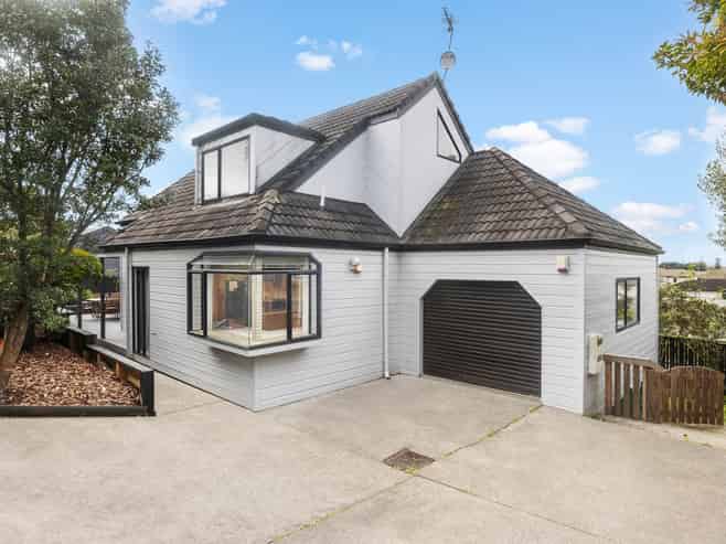 2/184 Norman Lesser Drive, Saint Johns