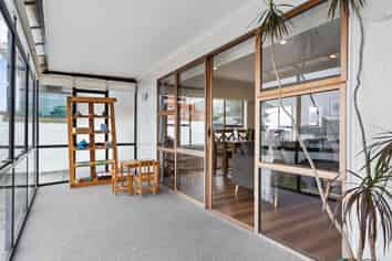 4239A Great North Road, Glendene