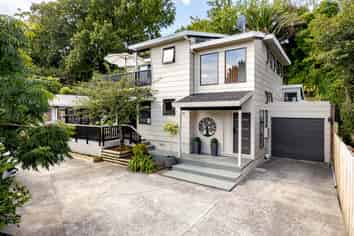 8 Opoia Road, Hamilton East